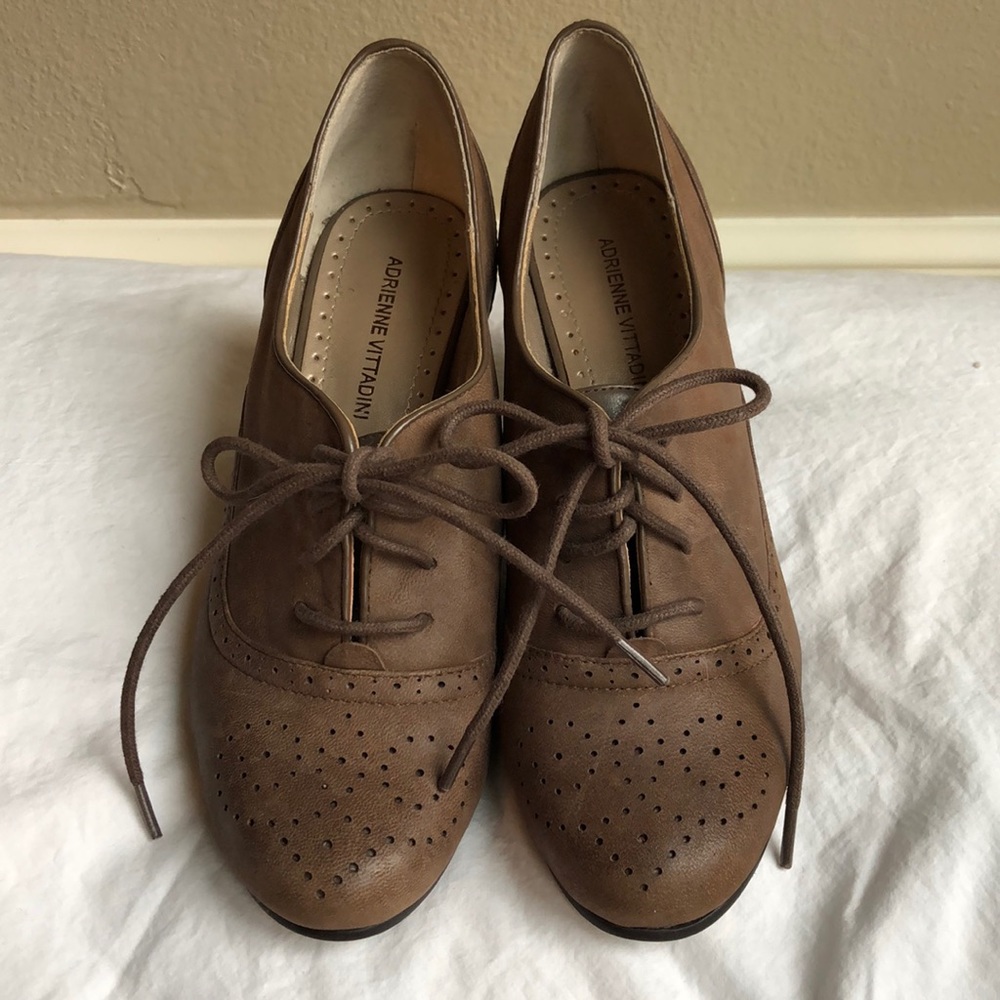 🤎Adrienne Vittadini Lace Up Heels/Pumps!